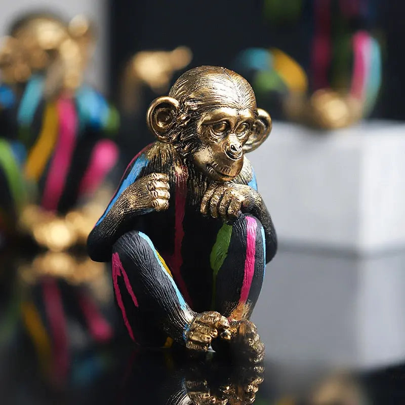 Banksy-Monkey-Statue-Decorfaure-25701862.jpg