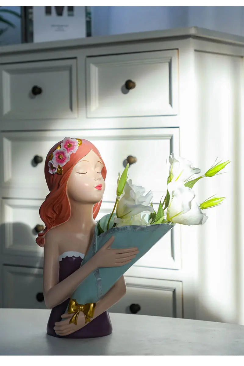 Bouquet-Girl-Sculpture-Decorfaure-1685706182.jpg