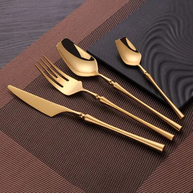 Bragi-Designer-Flatware-Decorfaure-1685701538.jpg