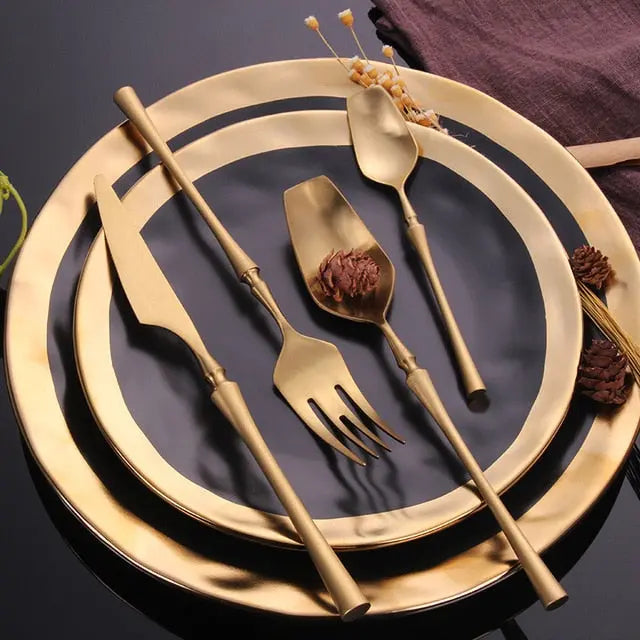 Bragi-Designer-Flatware-Decorfaure-1685701703.jpg