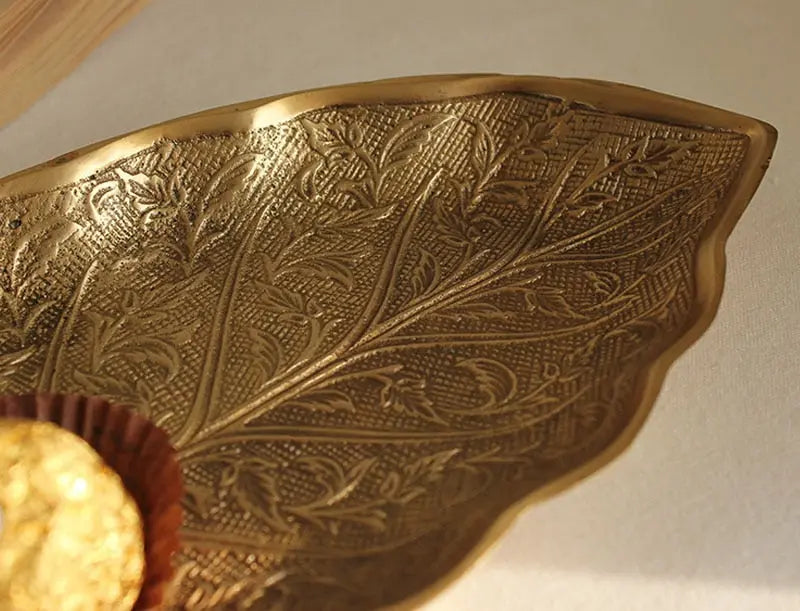 Brass-Storage-Tray-Decorfaure-1685705091.jpg