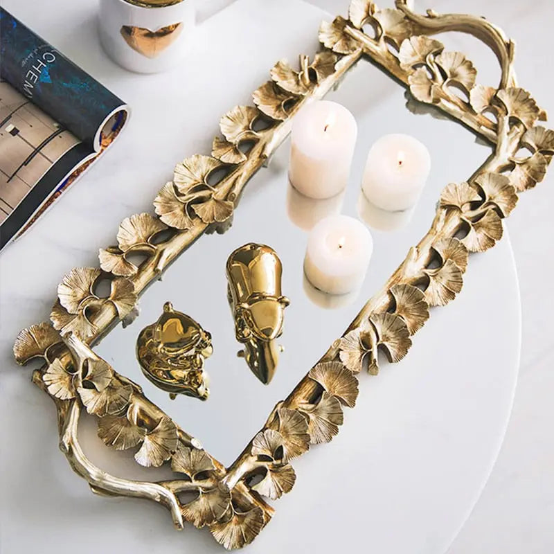 Carved-Leaf-Mirror-Tray-Decorfaure-1685707611.jpg