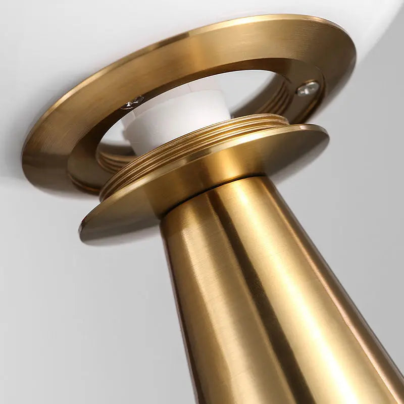 Edge-Table-Lamp-Decorfaure-1685710831.jpg