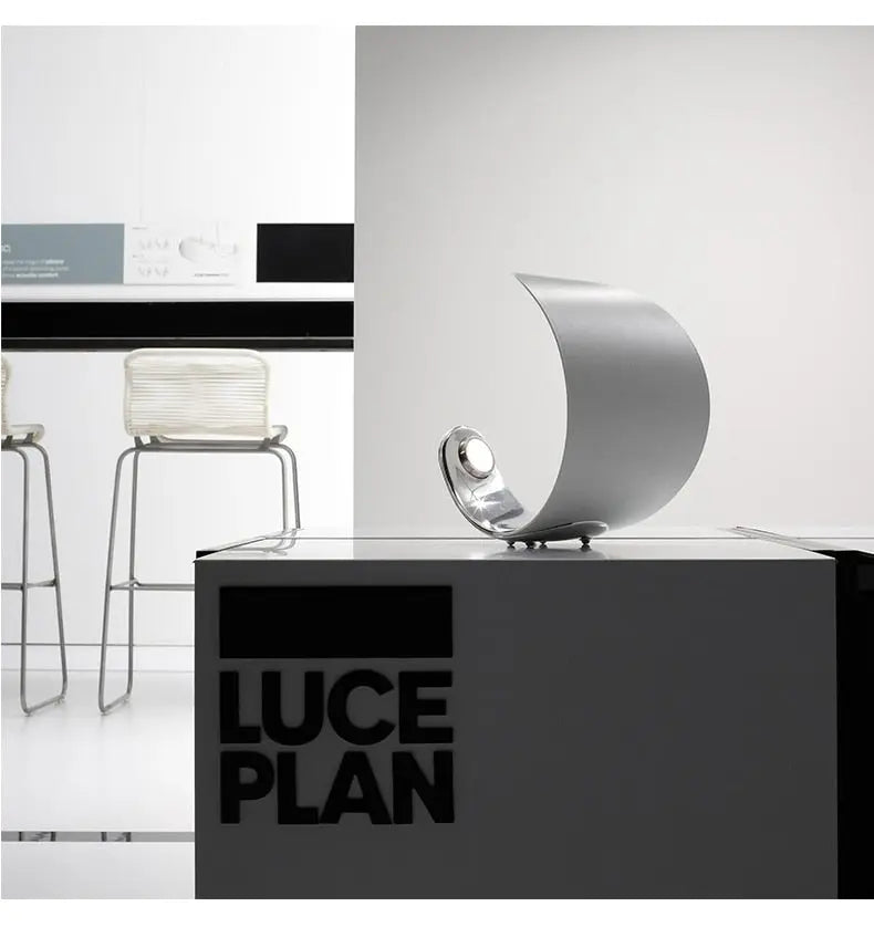 Half-Moon-Lamp-Decorfaure-1685710622.jpg