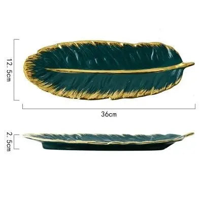 Luxe-Platter-with-Gold-Rim-Decorfaure-1685701396.jpg