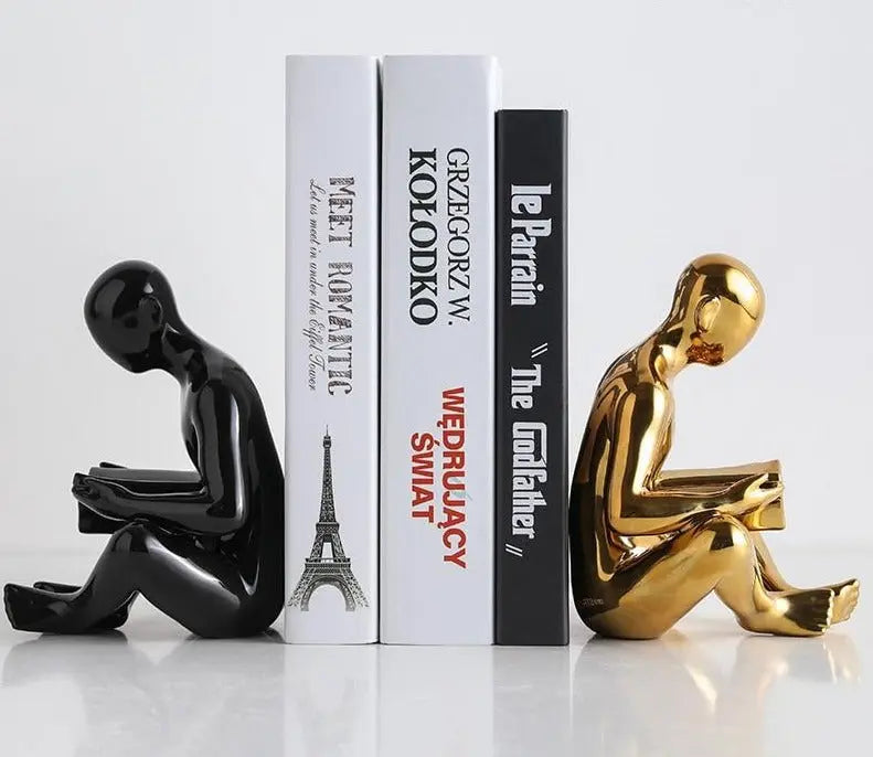 Reading-Man-Bookend-Decorfaure-1685703520.jpg