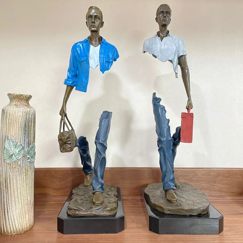 Travelling-Man-Statue-By-Bruno-Catalano-Decorfaure-1685712506.jpg