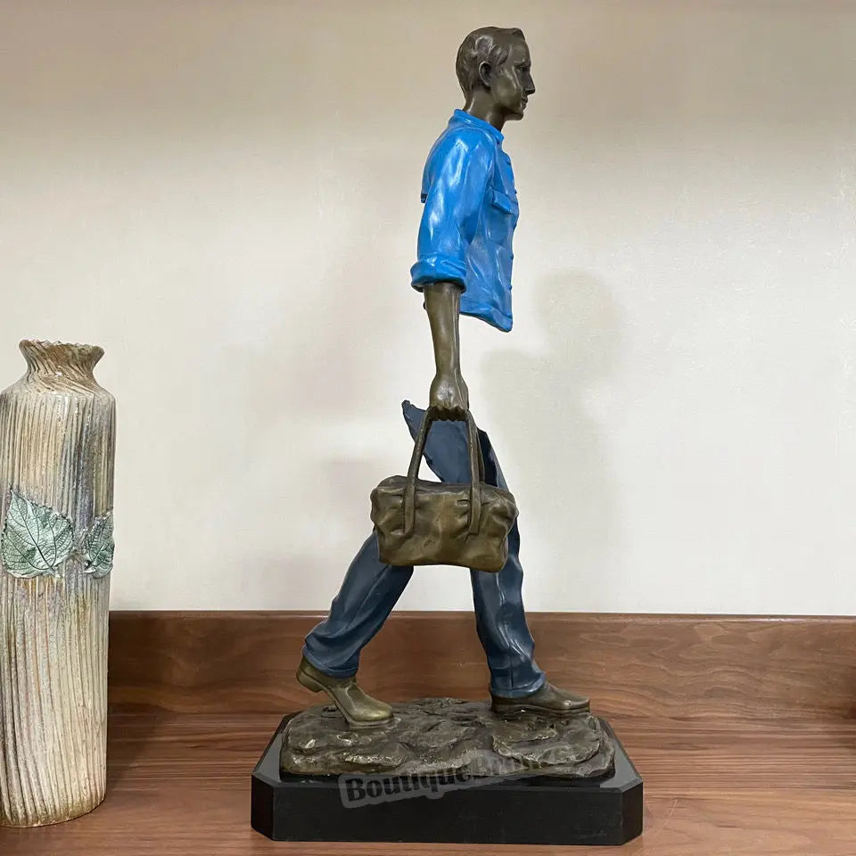 Travelling-Man-Statue-By-Bruno-Catalano-Decorfaure-1685712524.jpg