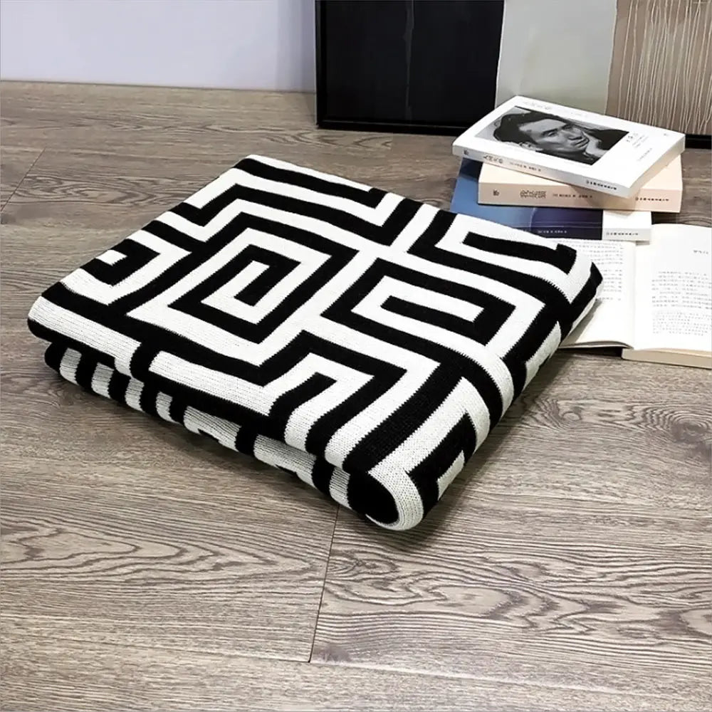 Zebra-Throw-Blanket-Decorfaure-1685712888.jpg